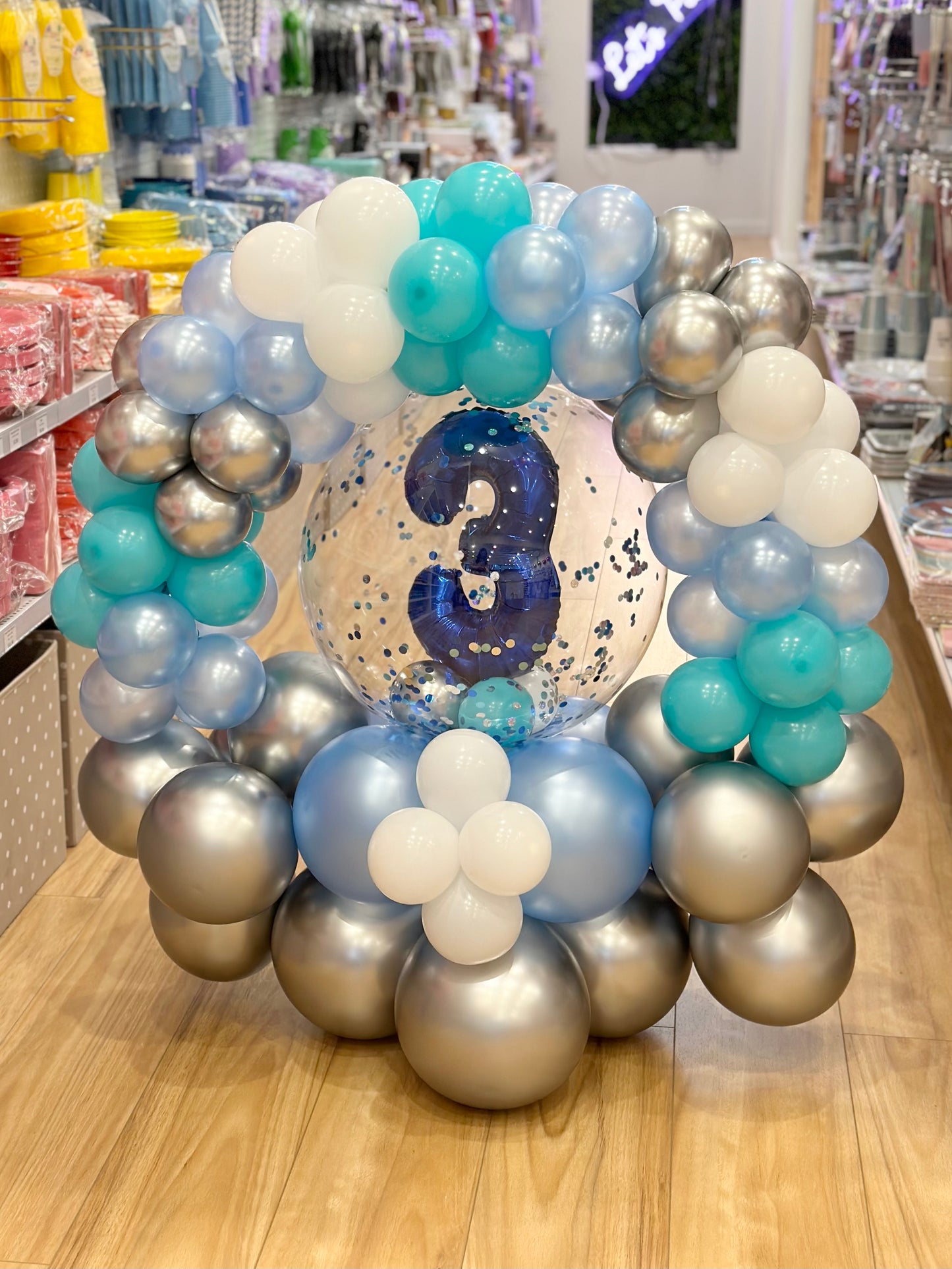 Round Garland Bobo Table