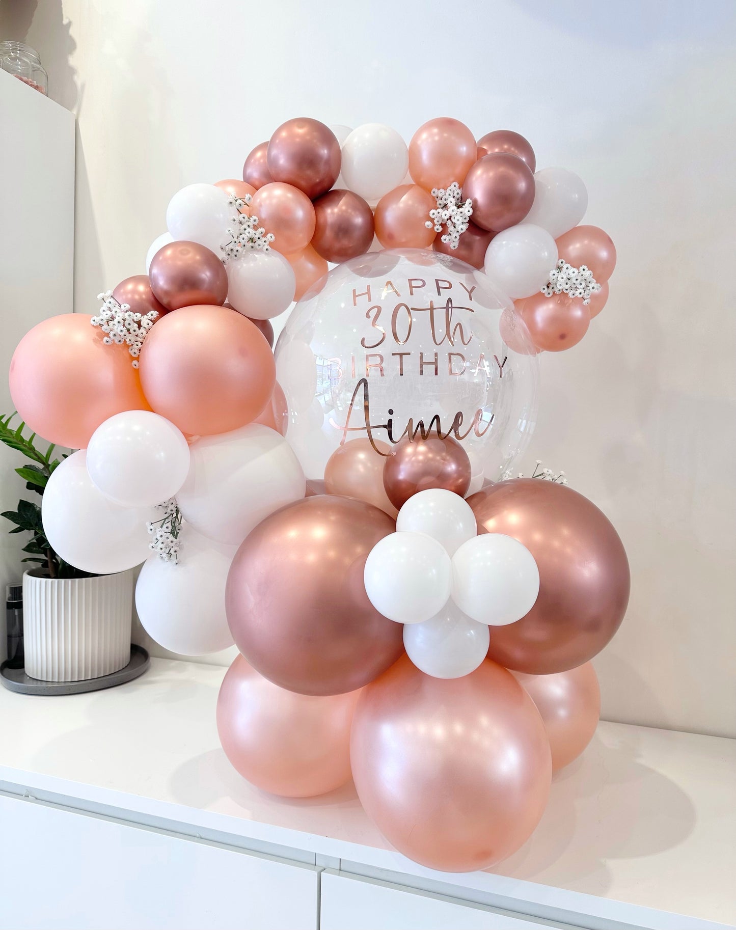 Mini Garland Table Bobo