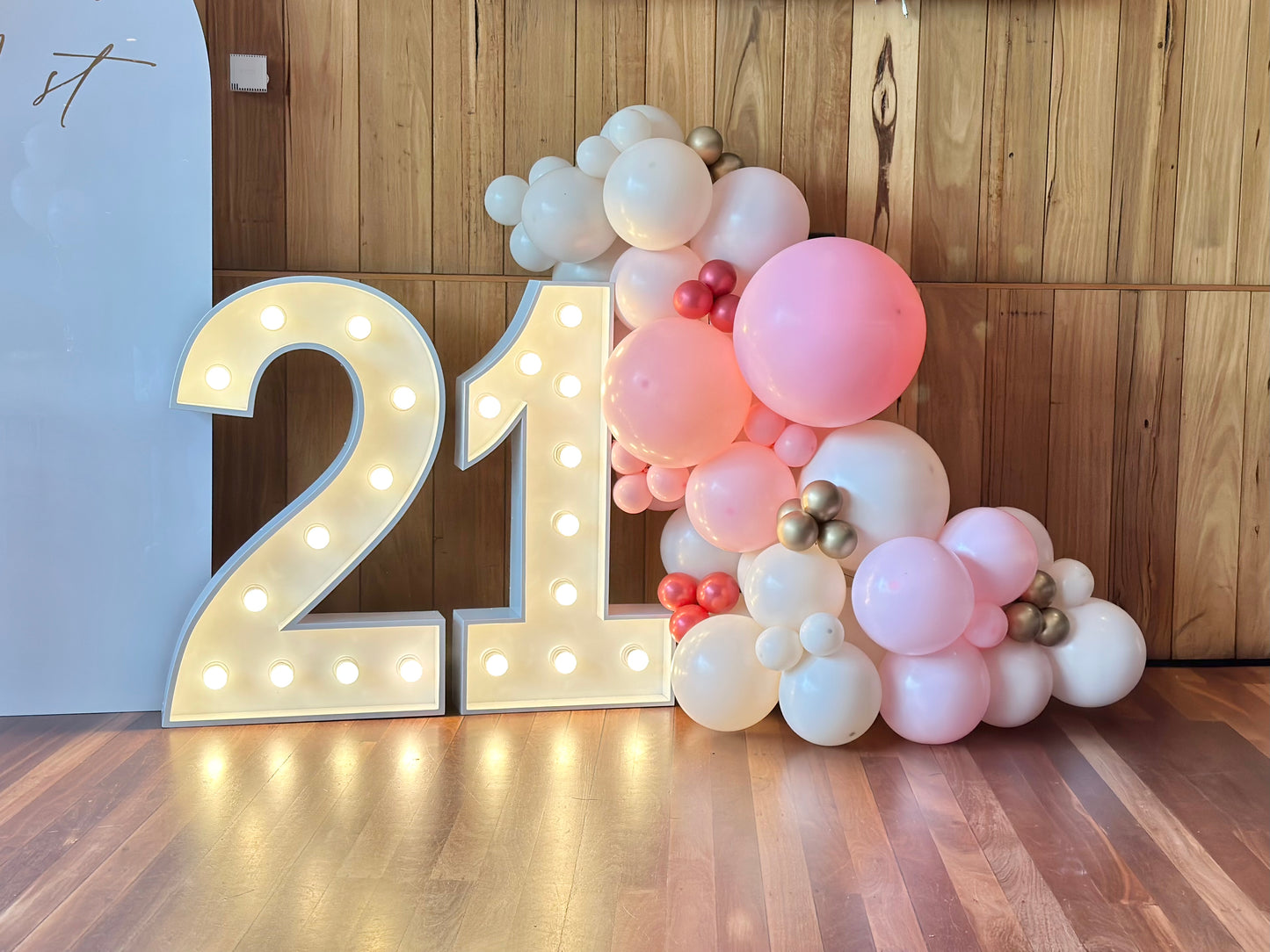 21st Pink & White Set Up
